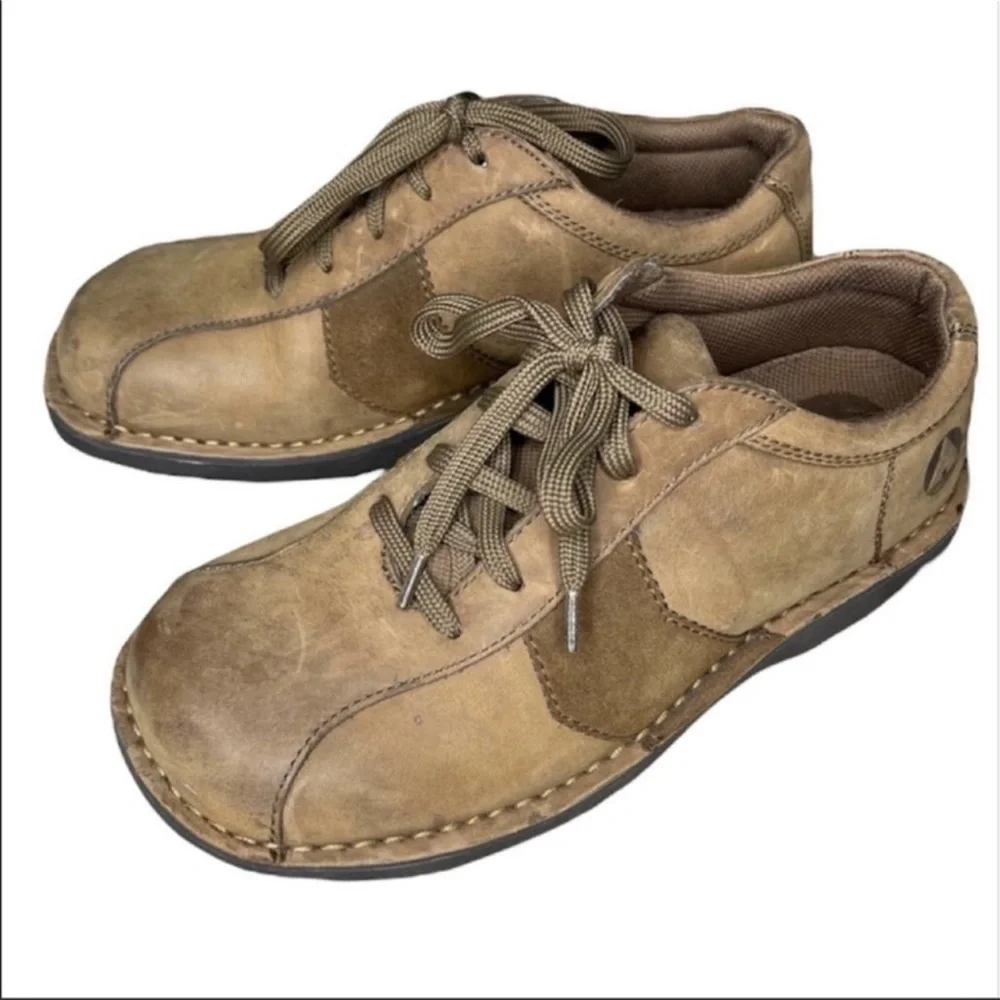 Airwalk leather shoes